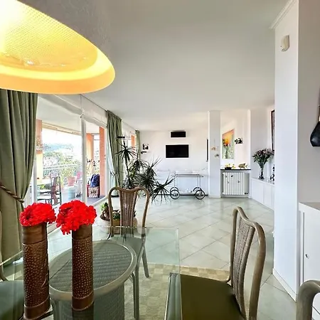 Casa Nostra Apartment *